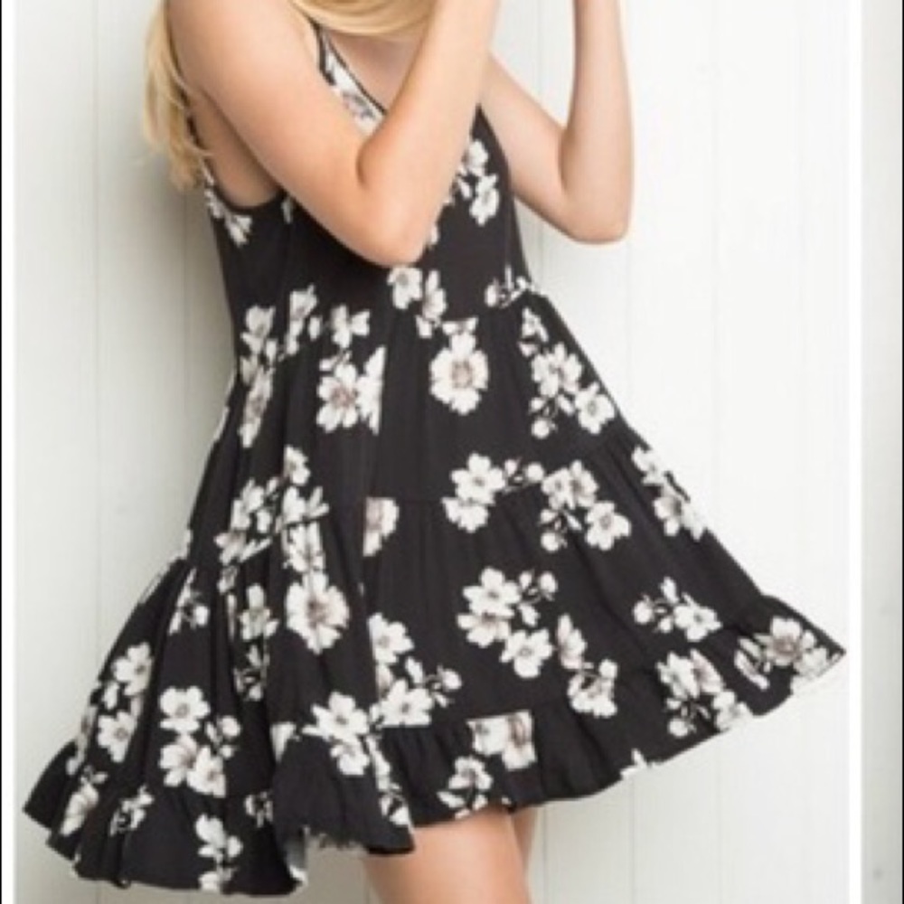 Black and White Floral Brandy Melville Jada Dress
